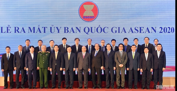 Chiều ngày 24/12, Ủy ban Quốc gia ASEAN 2020 đã ra mắt tại Hà Nội