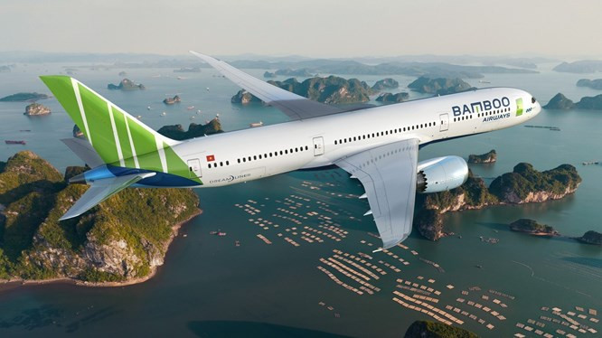 Thay vì tập trung vào các thành phố lớn vốn có cơ sở hạ tầng hàng không đã phát triển, Bamboo Airways tập trung khai thác thị trường ngách, bao gồm các tuyến bay thẳng từ quốc tế và trong nước tới các điểm du lịch mới nổi của Việt Nam, chủ yếu là các điểm du lịch có khu nghỉ dưỡng của FLC.