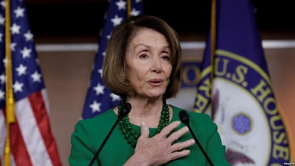 Bà Nancy Pelosi đang đối đầu với Tổng thống Trump về bức tường biên giới