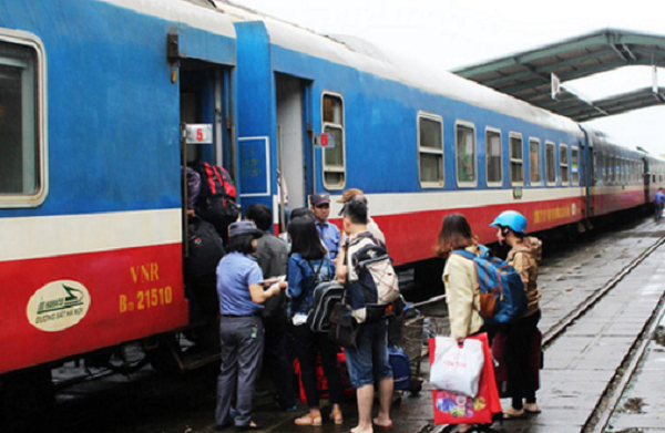 TP.HCM mở trang bán vé tàu giá rẻ, phục vụ tối đa người dân về Tết Nguyên đán 2019 