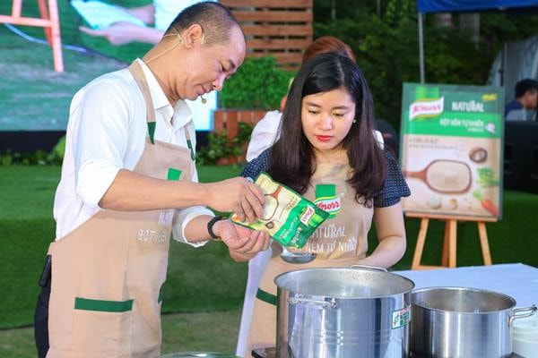 Knorr Natural ghi điểm - Bột Nêm tự nhiênp/ghi điểm trong lòng những người yêu mến ẩm thực.