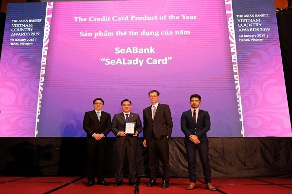 Đây là lần thứ 6 SeABank được The Asian Banker khảo sát, bình chọn và trao tặng các giải thưởng uy tín của tạp chí.