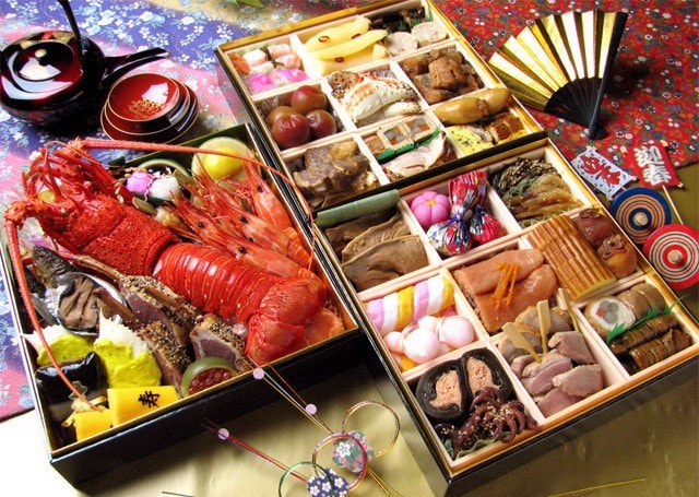 Một khay Osechi truyền thống của người dân Nhật Bản