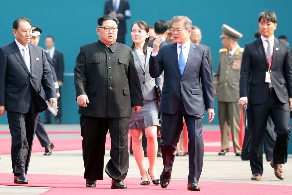 Ông Kim và ông Moon gặp nhau sau 11 năm gián đoạn ngoại giao