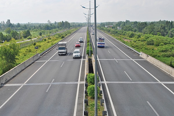 p/Cả vùng ĐBSCL hiện tại chỉ có hơn 40km đường cao tốc.