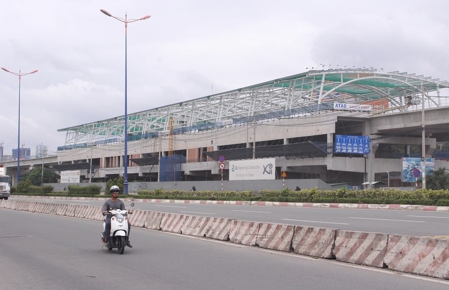 Một nhà ga tuyến metro số 1 đang xây dang dở