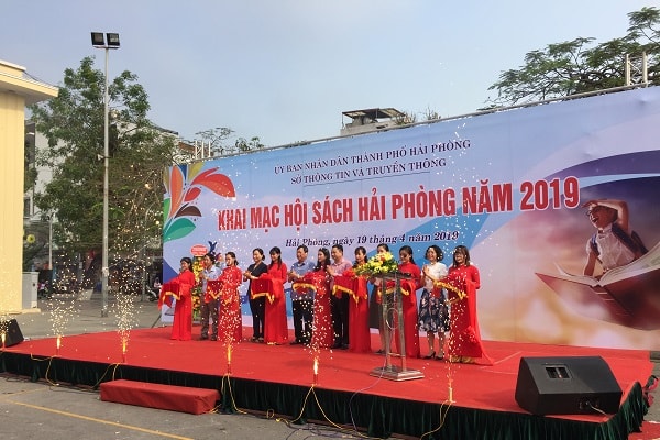 Lãnh đạo khai mạc ngày hội sách Hải Phòng năm 2019