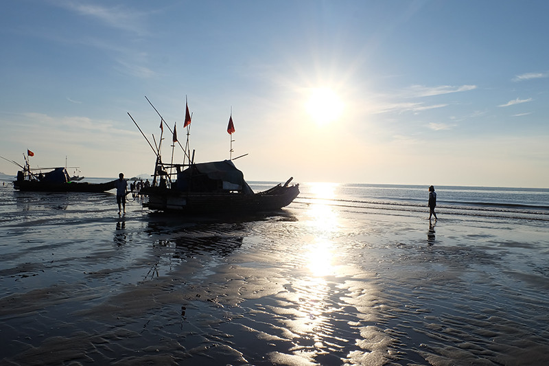 Bờ biển Linh Trường, Thanh Hóa 