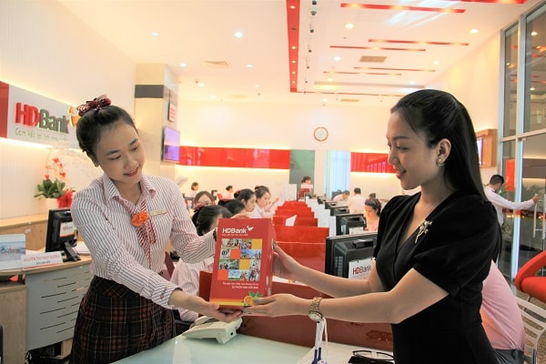 HDBank triển khai chương trình “Mừng Tết thiếu nhi - Quà xinh cho bé”