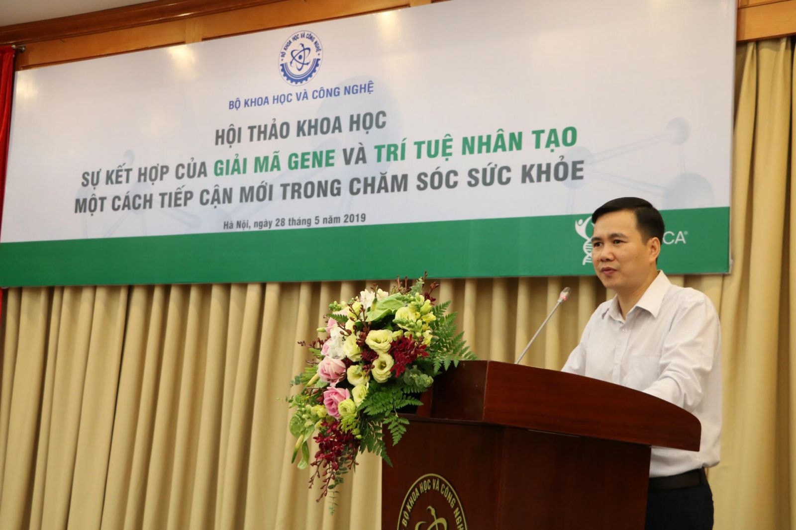 Thứ trưởng Bộ KH&CN Bùi Thế Duy phát phiểu tại Hội thảo