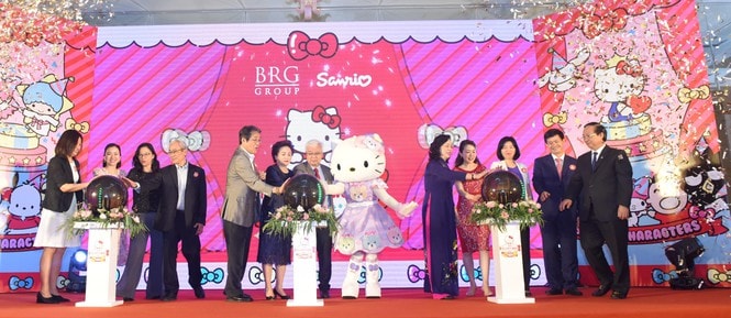 Các đại biểu trong Lễ công bố triển khai dự án Sanrio Hello Kitty World Hanoi by BRG