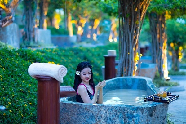 Dịch vụ tắm bùn khoáng đầu tiên tại Nha Trang