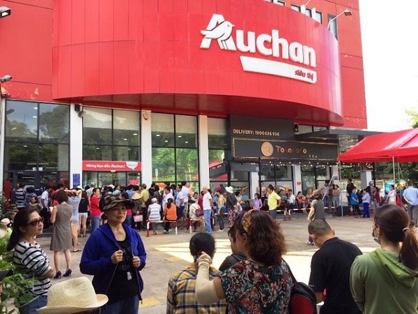 Với việc sở hữu Auchan - chuỗi bán lẻ có nhiều vị trí thuận lợi, Saigon Co.op được cho là sẽ tận dụng tốt lợi thế này để phát triển trên những nền tảng đã có sẵn.p/Thương vụ Saigon Co.op mua lại Auchan Pháp được xem là thương vụ t