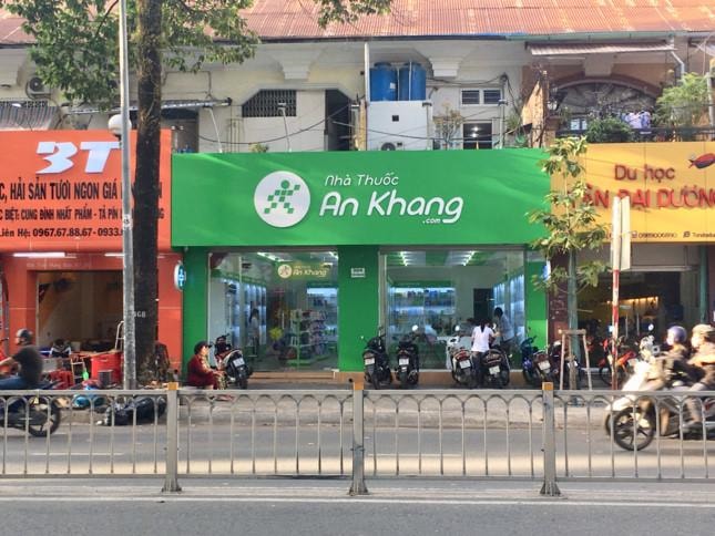 Sau khi lỗ lũy kế 2,1 tỷ đồng trong năm 2018, nửa đầu năm nay, nhà thuốc này tiếp tục lỗ gần 500 triệu đồng, đẩy lỗ lũy kế đến cuối tháng 6 lên mức 2,6 tỷ đồng.