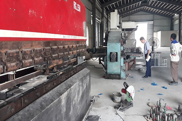 p/Do vướng mắc về việc điều chỉnh quy hoạch xây dựng Khu C trường Đại học Công nghiệp Vinh tại phường Vinh Tân, TP Vinh khiến nhà đầu tư gặp không ít khó khăn khi tìm nơi tập kết máy móc, phương tiện phục vụ thực hành đào tạo cho sinh viên