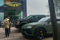 Lamborghini Urus màu xanh rêu giá 20 tỷ độc nhất Việt Nam thuộc về ai ?