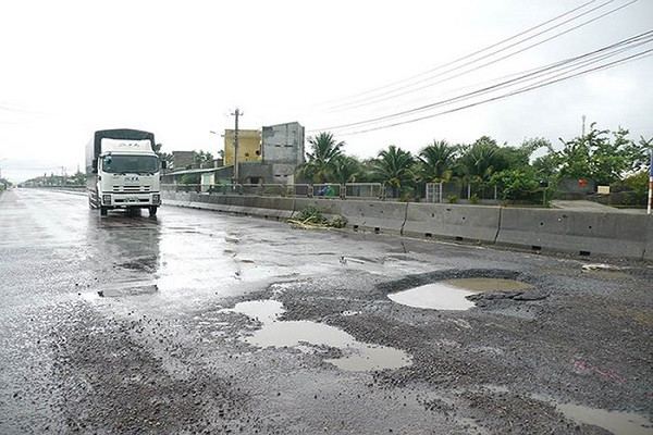 Ủy ban Thường vụ Quốc hội, đánh giá: hệ thống pháp luật về quản lý, sử dụng các quỹ khá phức tạp, chưa rõ ràng, chưa có một văn bản pháp luật để thống nhất quản lý các quỹ. Bên cạnh đó, hiện nay cũng chưa có các cơ quan cả ở trung ương và địa phương được giao nhiệm vụ thống nhất quản lý các quỹ này.