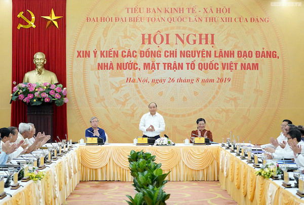 Hội nghị xin ý kiến các đồng chí nguyên lãnh đạo Đảng, Nhà nước, Mặt trận Tổ quốc Việt Nam đối với Chiến lược 10 năm và phương hướng, nhiệm vụ 5 năm