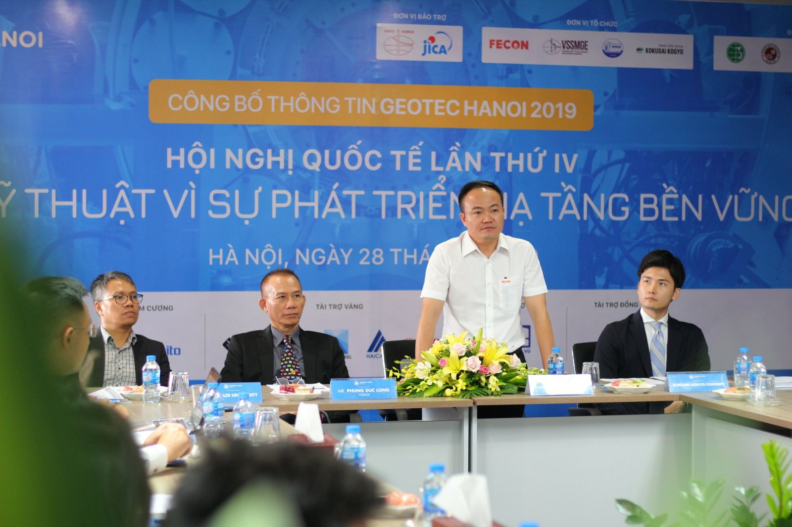 Ông Phạm Việt Khoa - Chủ tịch HĐQT Công ty CP FECON, Trưởng ban tổ chức GEOTEC HANOI 2019 phát biểu tại buổi họp báo