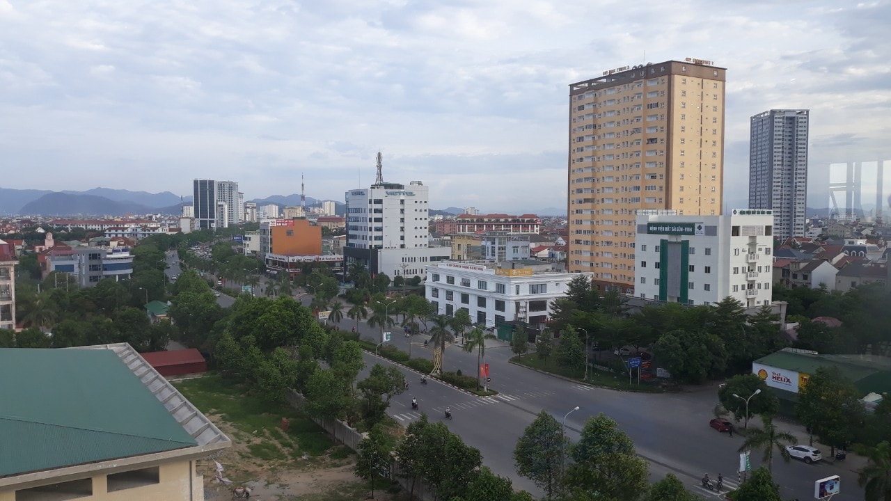 Tp Vinh đã xác định được cực tăng trưởng nằm trong vùng trọng điểm Vinh – thị xã Cửa Lò – các huyện Đông Nam của tỉnh gắn với vùng Nam Nghệ An – Bắc Hà Tĩnh
