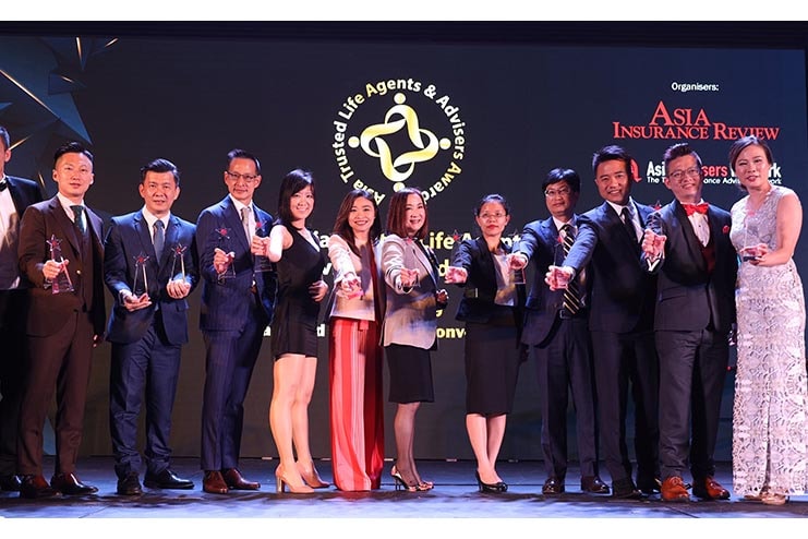 iải thưởng “Dịch vụ Bảo hiểm ngân hàng tốt nhất” tại lễ trao giải Asia Trusted Life Agents & Advisers Award