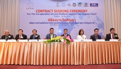 Cựu thủ tướng Thái Lan - ông Abhisit và Chủ tịch HĐQT Tập đoàn LINA Network - ông Vũ Trường Ca cùng nhiều doanh nghiệp lớn tại Thái Lan đã tham gia lễ ký này.