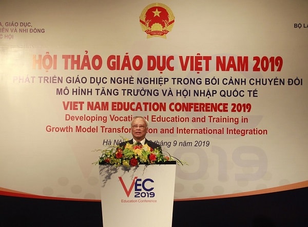 Phó Chủ tịch Quốc hội Uông Chu Lưu cho rằng,Giáo dục nghề nghiệp phải là “đòn bẩy” hiện đại hóa đất nước. Ảnh: Nguyễn Việt 