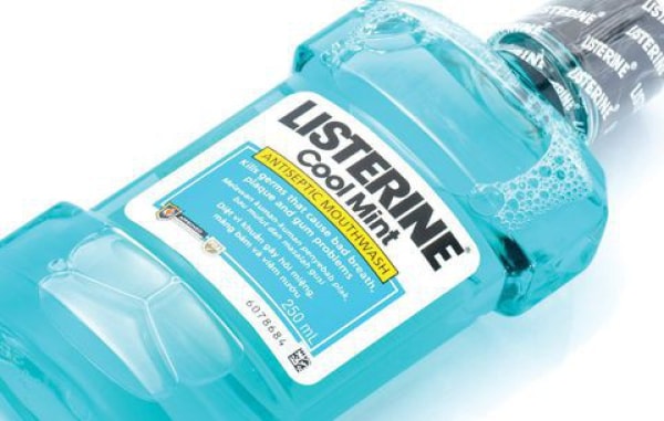 Hãng Listerine áp dụng chiến thuật nói thẳng với thông điệp: 