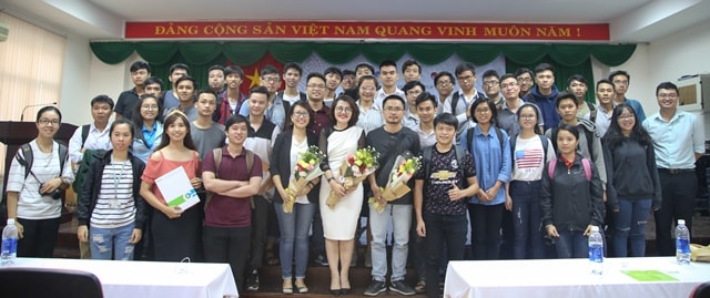 CEO Trương Lý Hoàng Phi được cộng đồng khởi nghiệp biết đến là “bà đỡ” cho hàng ngàn startup.