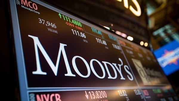 Tổ chức xếp hạng tín nhiệm Moody's Investors Service tuyên bố xem xét hạ bậc tín nhiệm Việt Nam do 