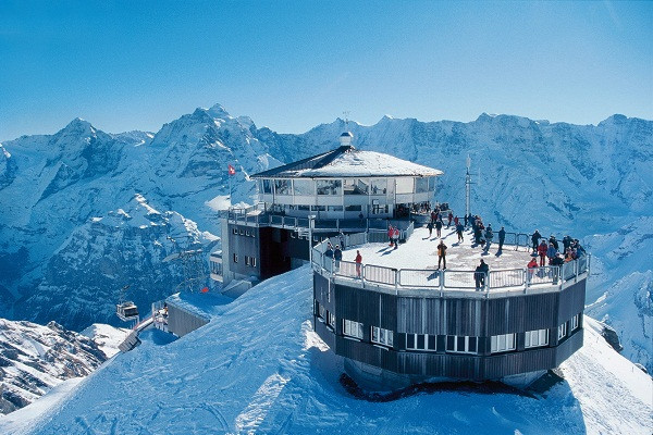 Điểm dừng chân trên đỉnh Jungfrau (Thụy Sĩ)