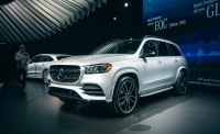 Mercedes-Benz chuẩn bị ra mắt một loạt SUV mới phục vụ giới nhà giàu Việt