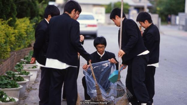 Học sinh tại Nhật Bản có ý thức phân loại rác thải từ rất sớm 