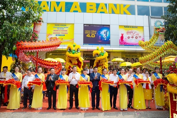 Nam Bank Quang Trung ( Tp.HCM) chính thức khai trương trụ sở mới vào ngày 11/10