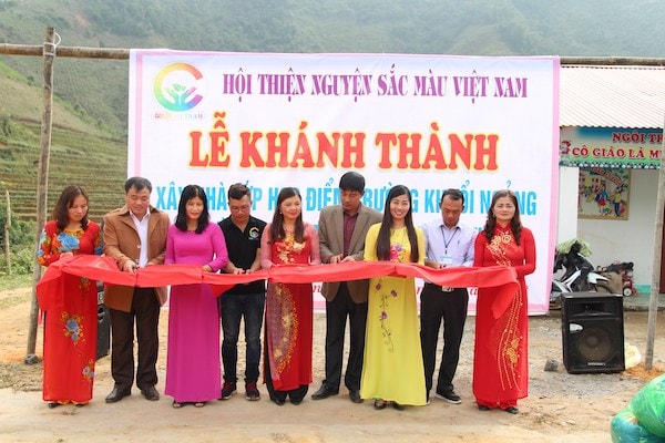 Lễ khánh thành điểm trường Khuổi Nỏng tại Bắc Quang, Hà Giang do Color Việt Nam cùng các Mạnh Thường Quân thực hiện