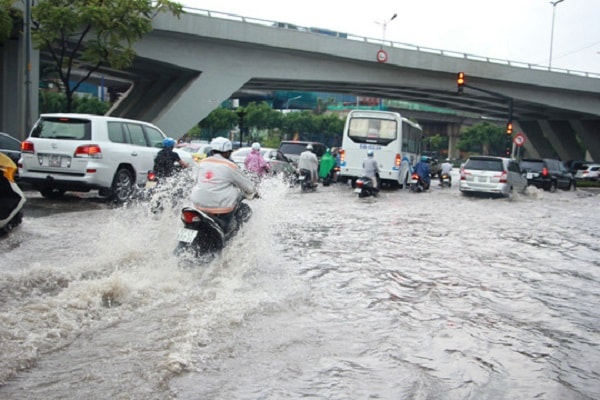 mặc dù là một trong những công trình trọng điểm nhằm cải thiện môi trường, chống ngập cho TP nhưng dự án cải thiện môi trường nước thành phố, lưu vực kênh Tàu Hủ - Bến Nghé - Đôi - Tẻ giai đoạn 2 vẫn ì ạch bao năm qua chưa hoàn thành