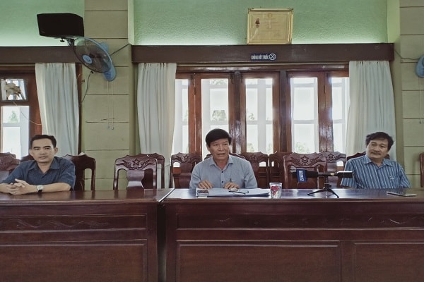 ông Võ Ngọc Kha – Chủ tịch UBND TP.Tuy Hòa, cho rằng: việc ra thông báo tạm dừng triển khai dự án của doanh nghiệp là thực hiện theo chỉ đạo của cấp trên (UBND tỉnh Phú Yên, Tỉnh ủy), chứ không phải doanh nghiệp sai mà ra thông báo tạm dừng.