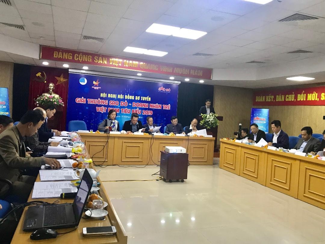 Hội đồng Sơ tuyển Giải thưởng Sao Đỏ - Doanh nhân trẻ tiêu biểu năm 2019 đãp/chọn 110 doanh nhân trẻ vào vòng chung tuyển 