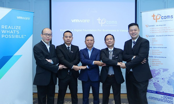 Việc hợp tác giữa VMware và Tpcoms được cho sẽ mang đến nền tảng hỗ trợ tốt cho hành trình chuyển đổi lên đám mây của doanh nghiệp Việt