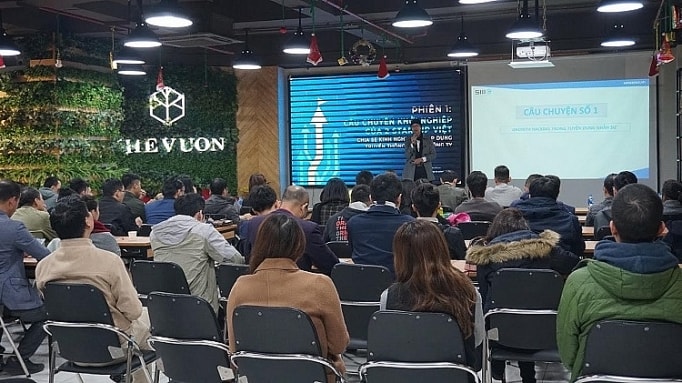 Hội thảo “Growth Hacking cho startup bằng ứng dụng truyền thông số mới”