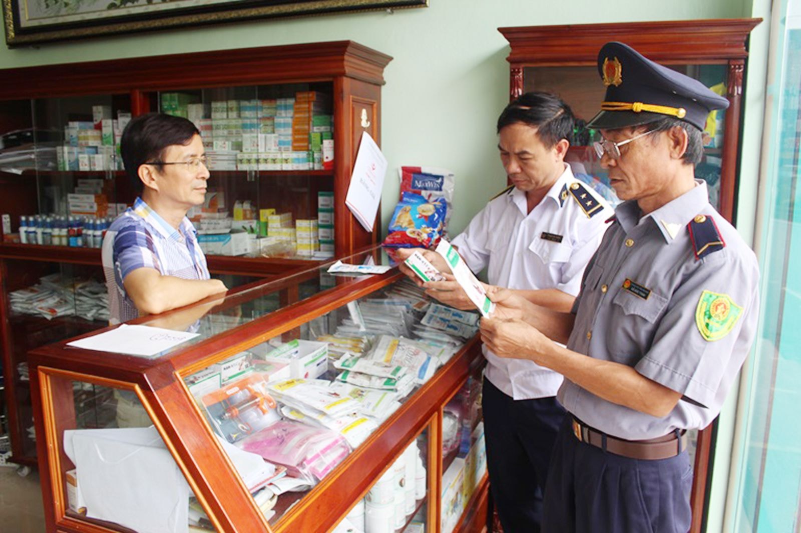 p/Mỗi lần làm công bố hợp quy, doanh nghiệp phải kiểm nghiệm sản phẩm, làm lại bao bì, nhãn mác…sẽ phát sinh chi phí rất lớn. 