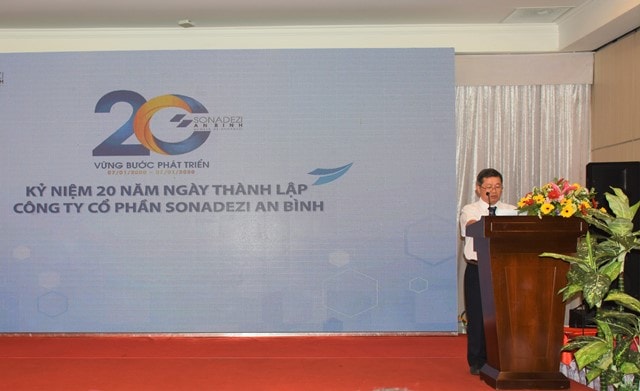 Ông Lê Anh Hoàn – Tổng giám đốc Công ty CP Sonadezi An Bình phát biểu tại Lễ kỷ niệm 20 năm thành lập Công ty
