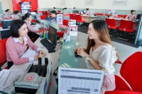 9 tháng đầu năm Techcombank đạt doanh thu gần 9000 tỷ đồng