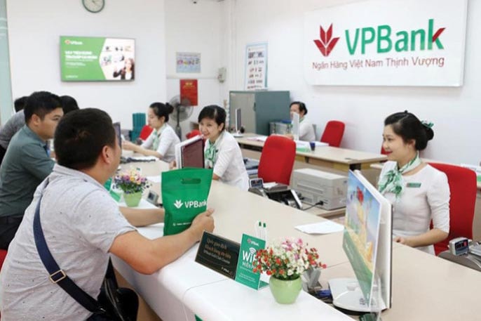 Ước tính, tổng số khách hàng của VPBank bị tác động đợt này lên tới gần 1.000 doanh nghiệp và có chiều hướng gia tăng trong thời gian tới nếu dịch bệnh có chiều hướng diễn biến phức tạp.