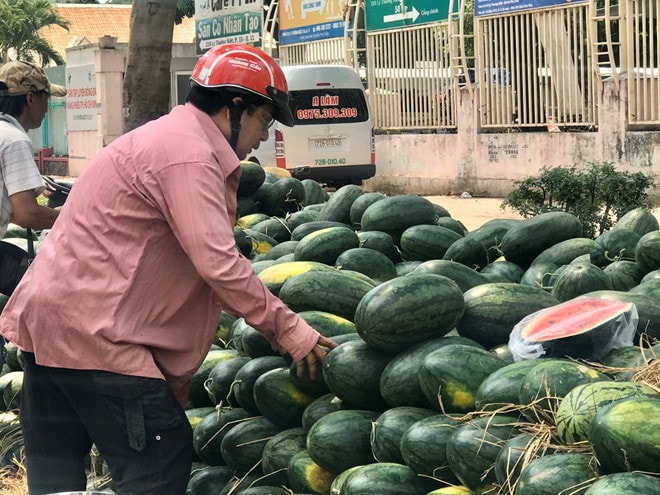  điểm bán dưa hấu trên đường Lý Thường Kiệt