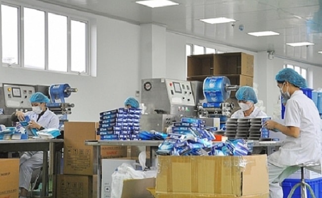 Bộ Công Thương làm việc với nhà phân phối khẩu trang.
