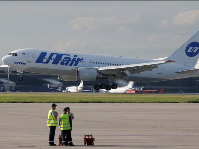 Năm 2005, hai nhà sáng lập của Google cùng mua một chiếc máy bay Boeing 767-200 để làm phương tiện công tác. Phi cơ này có sức chứa 50 hành khách và được trang bị đầy đủ các tiện nghi sang trọng. Ảnh: Reuters.