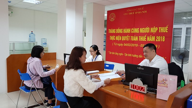 Cục thuế Hà Nội hỗ trợ người nộp thuế quyết toán thuế.