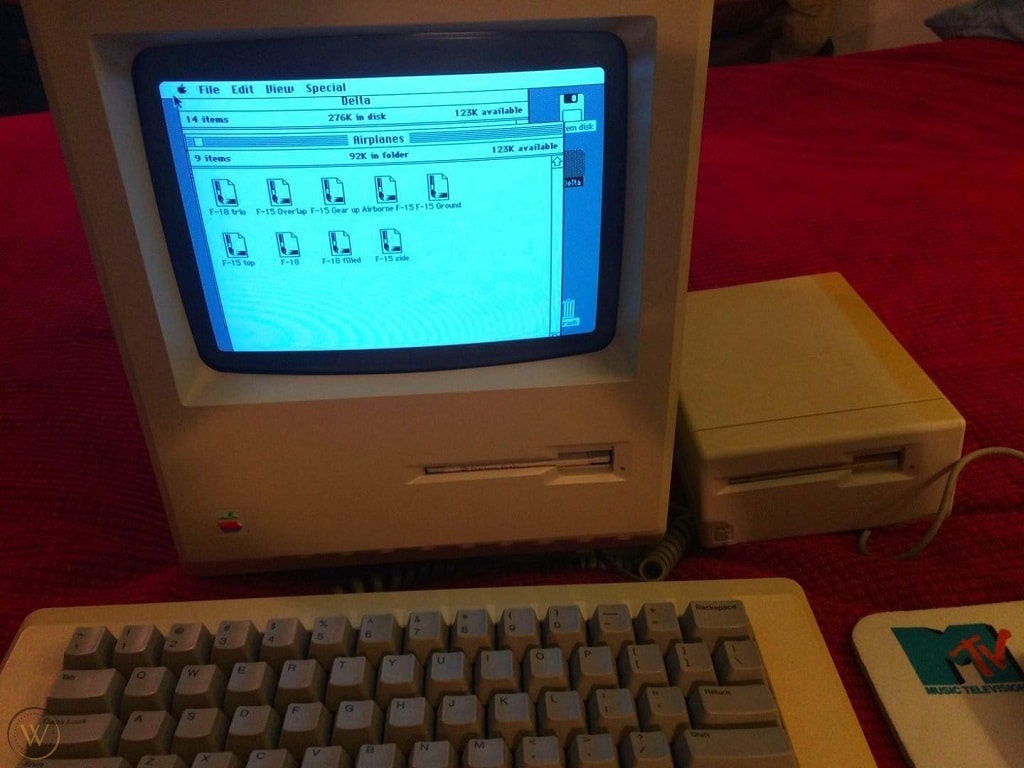 Còn đây là giao diện đồ họa người dùng của sản phẩm Macintosh 128K.