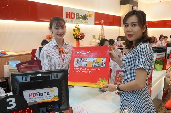 Nhiều khách hàng đã trúng thưởng các chương trình khuyến mãi siêu hấp dẫn của HDBank.